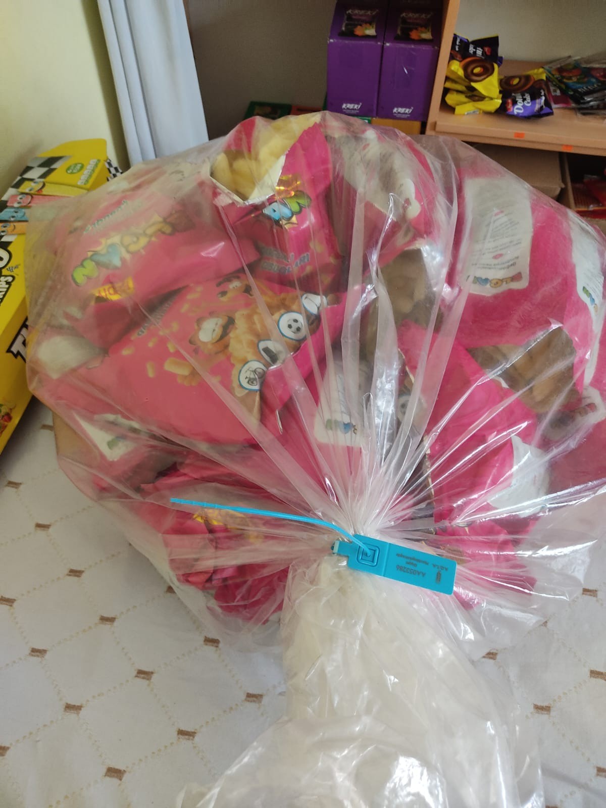 Göygöldə məktəblilərin zəhərlənmə şübhəsilə bağlı araşdırmalar davam edir - FOTOLAR